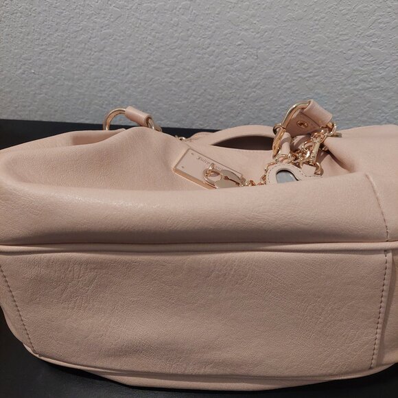 Juicy Couture - Picture 6 of 6